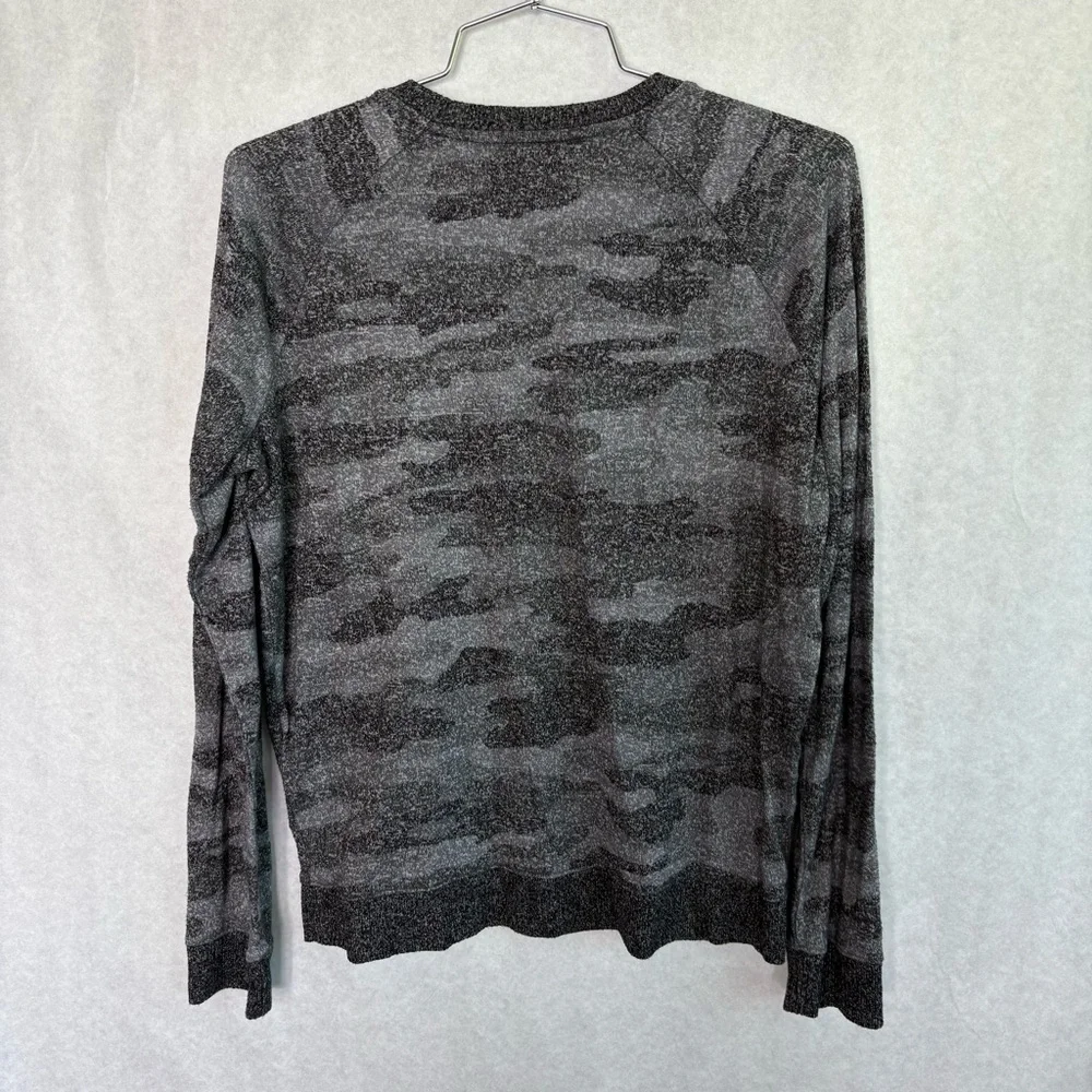Lucky Brand Women's Pajama Shirt Size Small Camo White Long Sleeve Top - Picture 2 of 4
